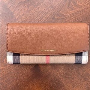 Burberry Porter Continental Wallet